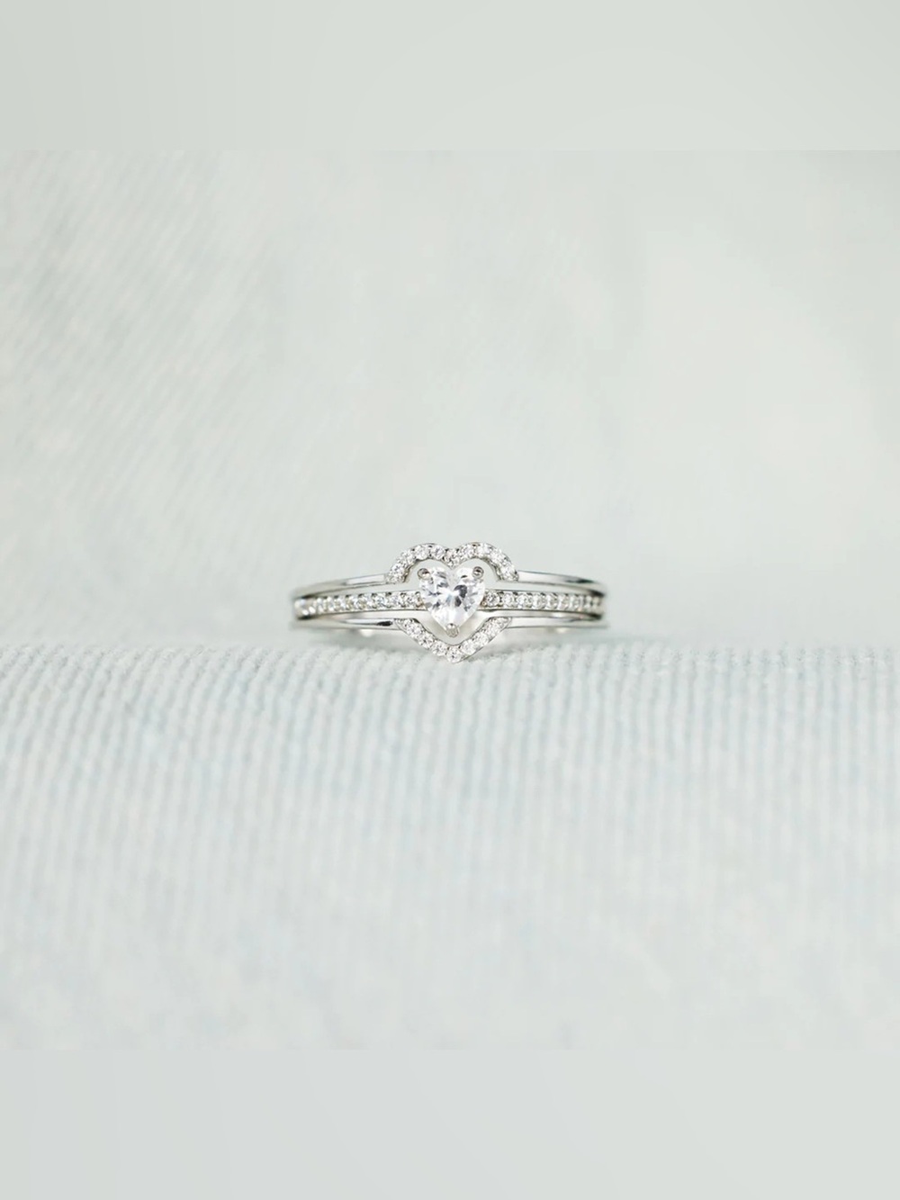 925 Sterling Silver Inlaid Zircon Heart Ring